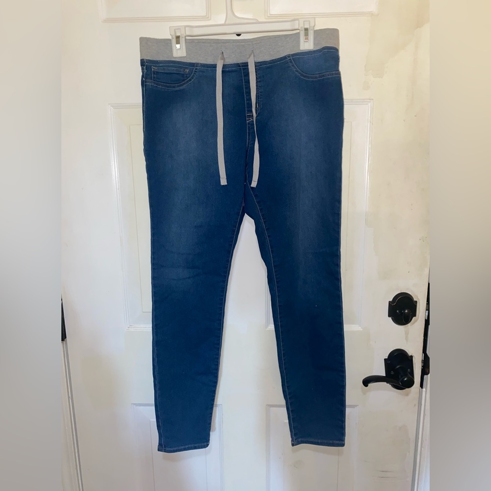 Stretchy Jeans